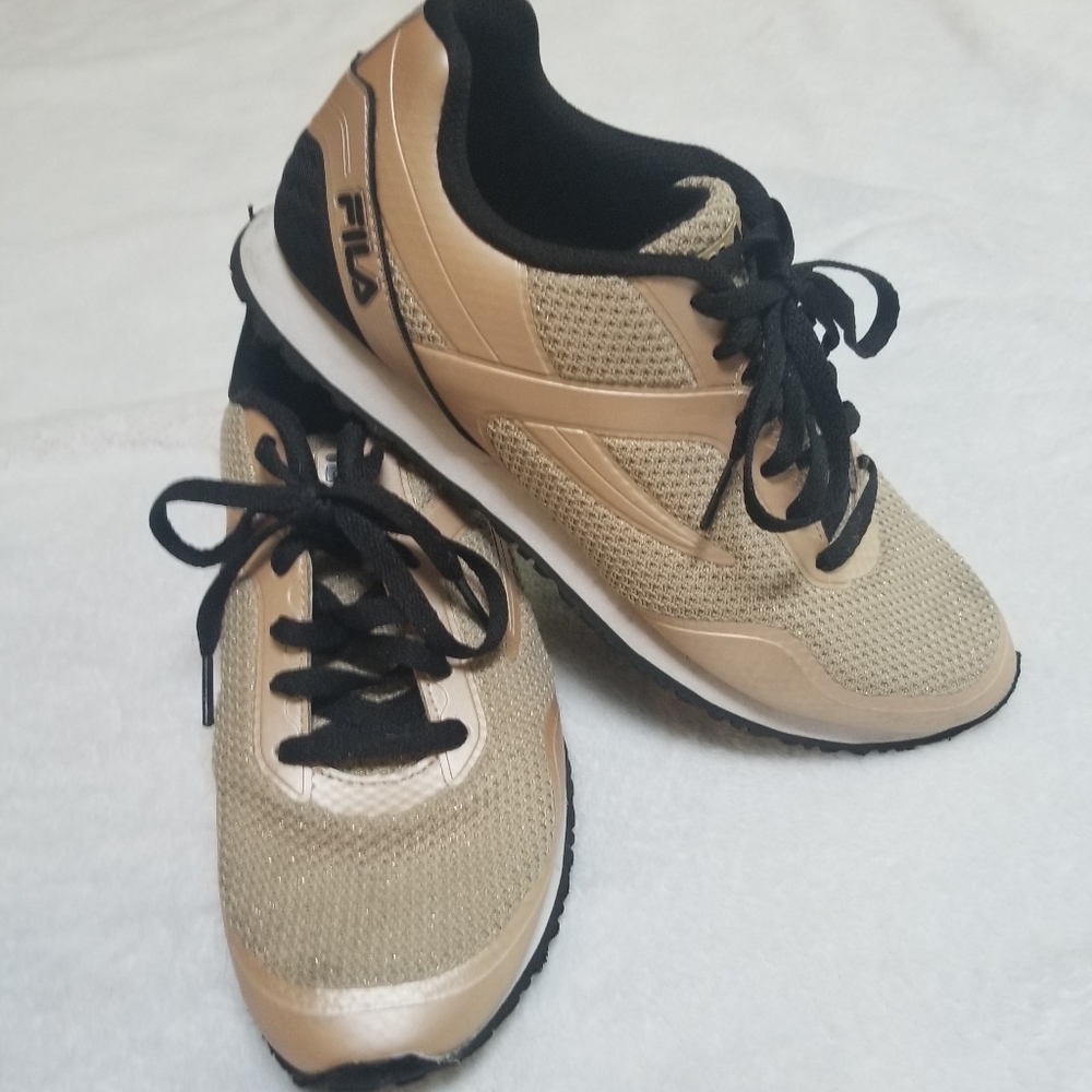 Fila Champagne Shimmer tennis shoes